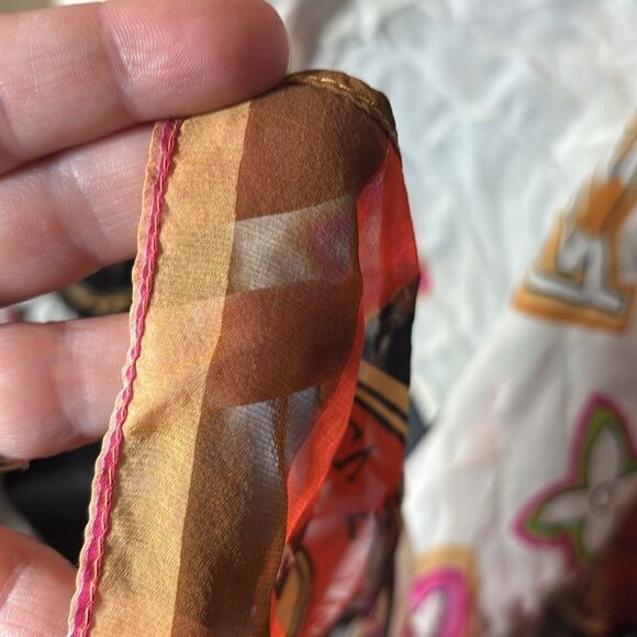 Louis Vuitton 100% silk scarf sheer cream colorful design vintage - Picture 9 of 10